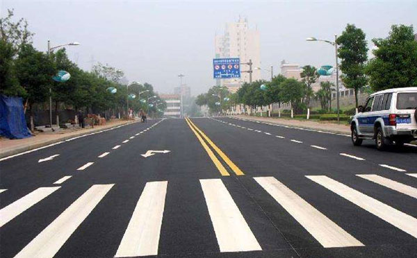 哈巴河标线涂料在哈巴河环氧地坪项目中的选择与应用