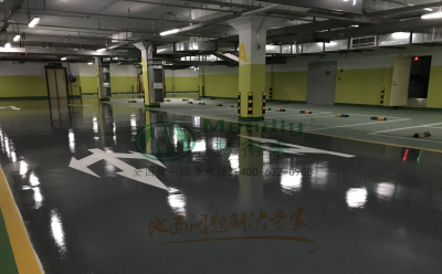 ‌旧地面翻新方案：哈巴河环氧地坪涂层覆盖混凝土裂缝修复技术